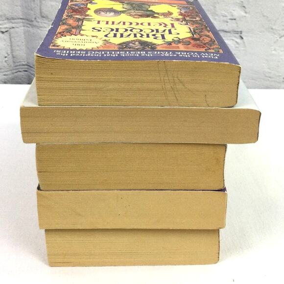 Brian Jacques Redwall Fantasy Novel Five Paperback Book Bundle - Picture 6 of 11